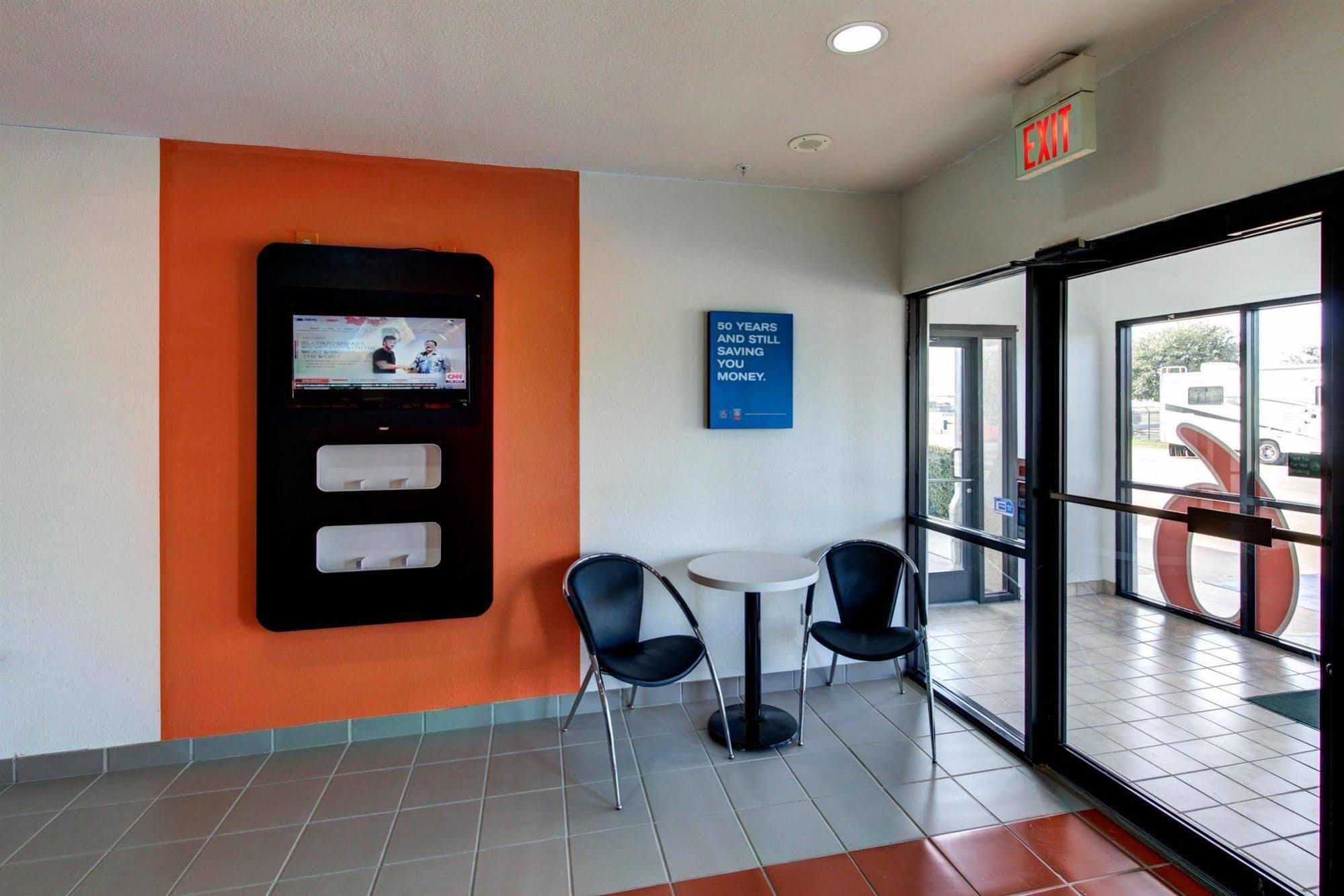 Motel 6 Waco - Woodway Екстериор снимка
